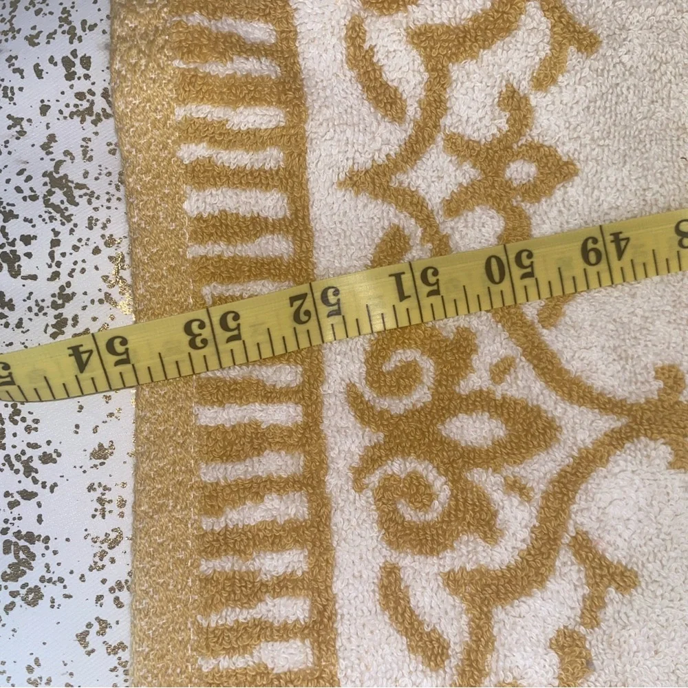 Elegant Gold and White Bath Towel Set